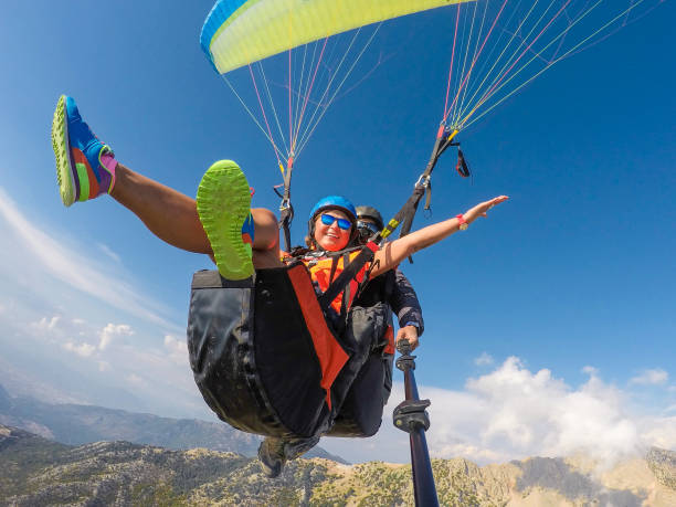 Paraglidinggg